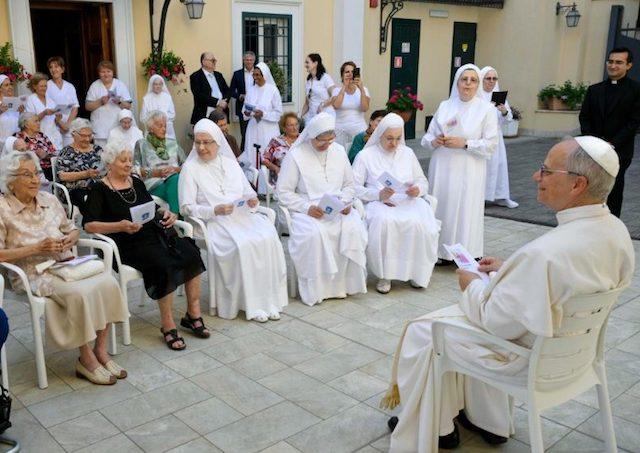 Castel Gandolfo, domov dochodcov