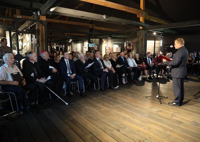 Sere�, v�stava, Munkovci