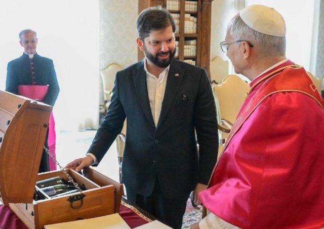 Vatikán, Lev XIV., prezident, Čile