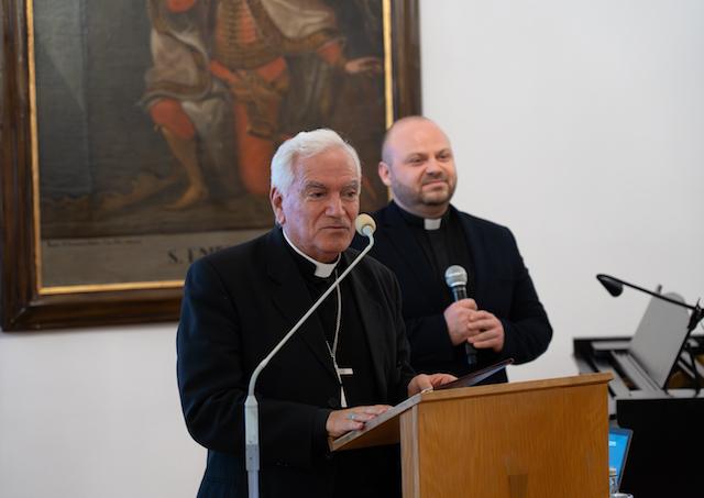 Nitra, konferencia, vojna