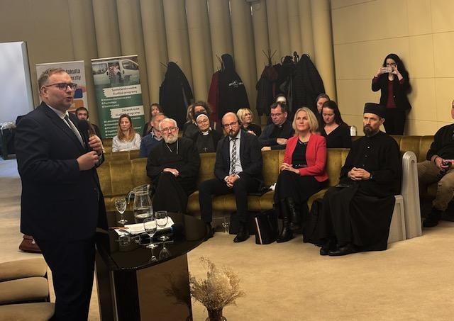 Bratislava, konferencia, socialne