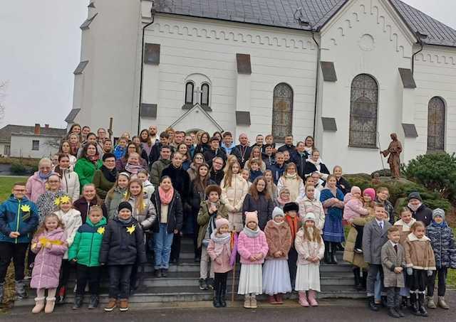 Ni�n� Hru�ov, koledn�ci, Dobr� novina