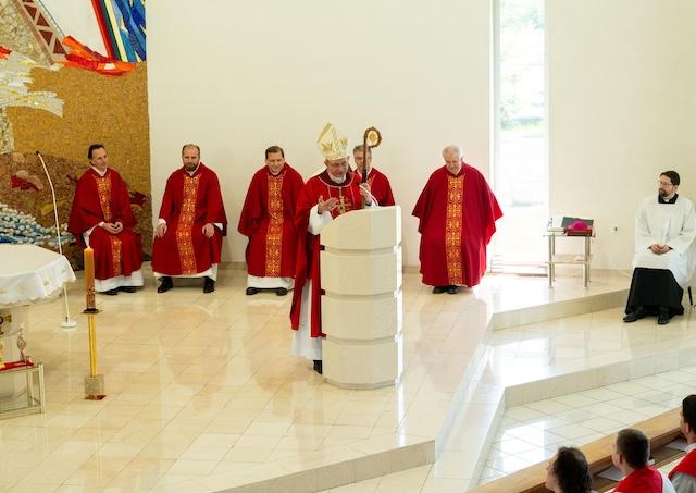 Bad�n, Akad�mia Karola Wojtylu