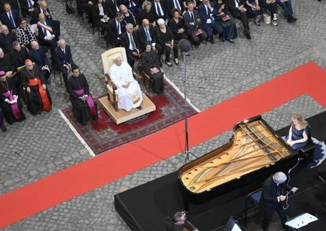 Castel Gandolfo, Lev XIV., koncert